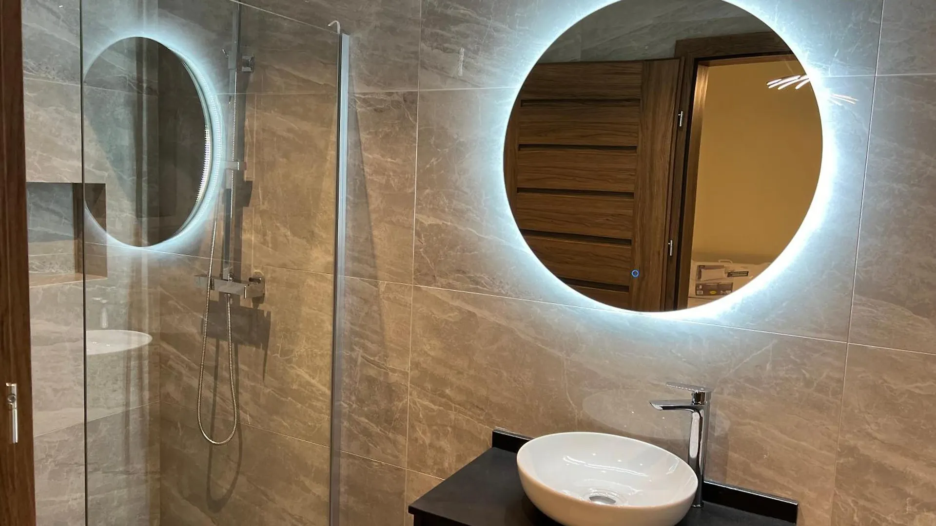 Superb 3 Bedroom Apartment In Gzira Promenade