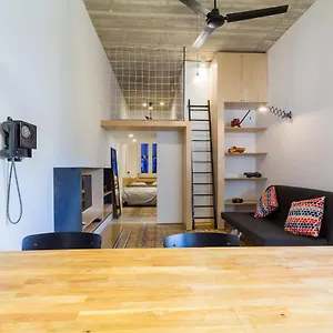 Quirky Apartament